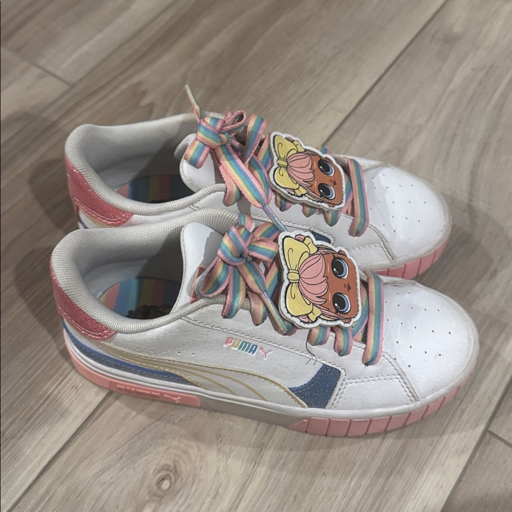 Girls LOL x Puma Sneakers - Picture 3 of 7